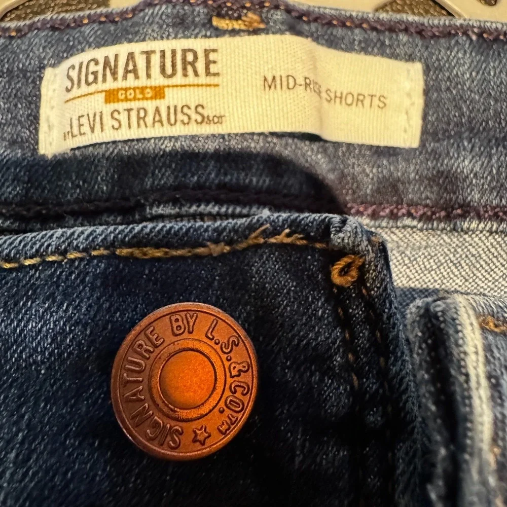 Levi's Signature Mid Rise Shorts Women's Size 18 Stretch Cowgirl Western Country